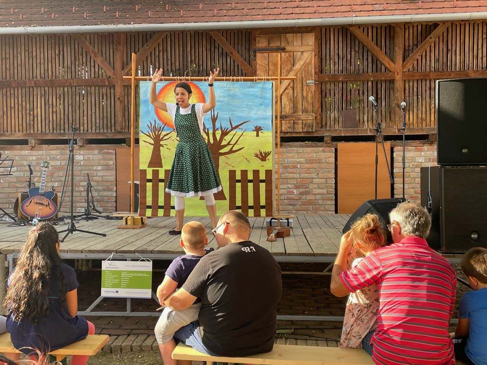 Hétmérföldes Csizma2.jpg